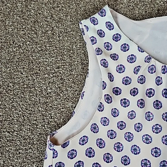 Top - Picture 6 of 15